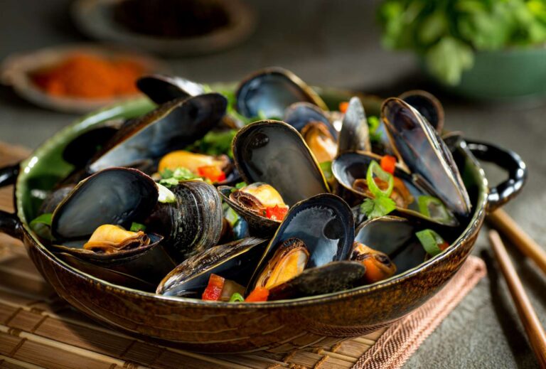 difference between mussel and clam