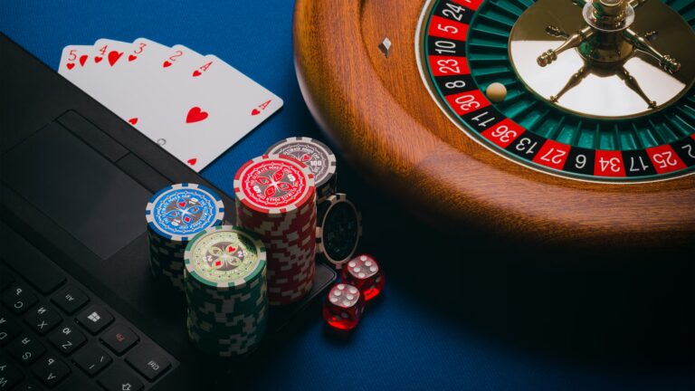The Top Myths About Online Gambling Debunked